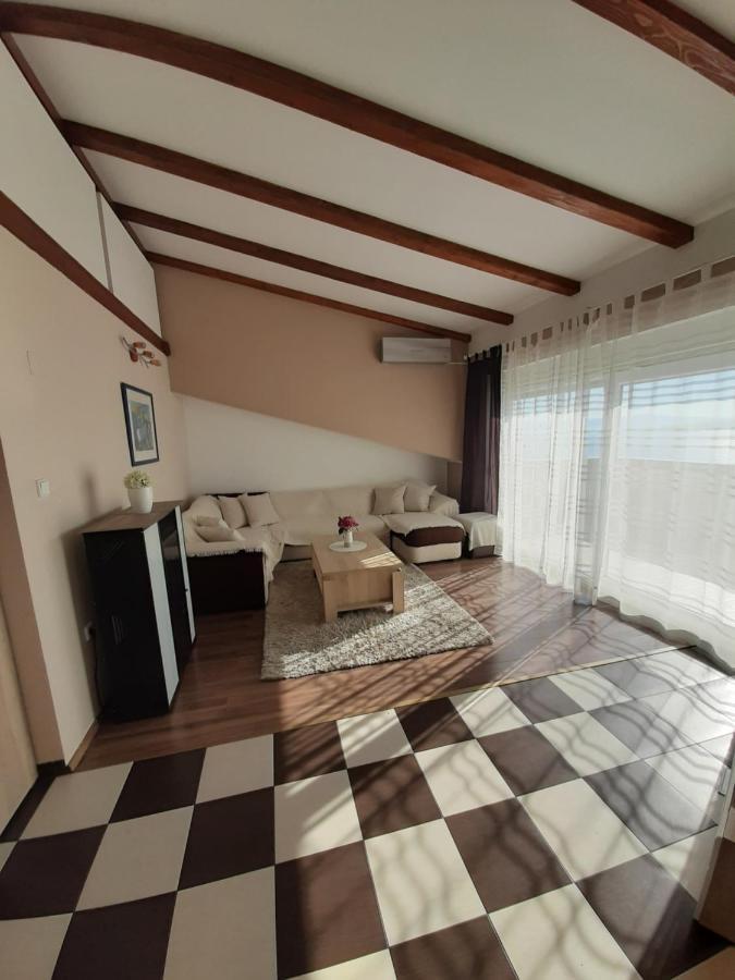 Apartment Franka Dramalj Esterno foto